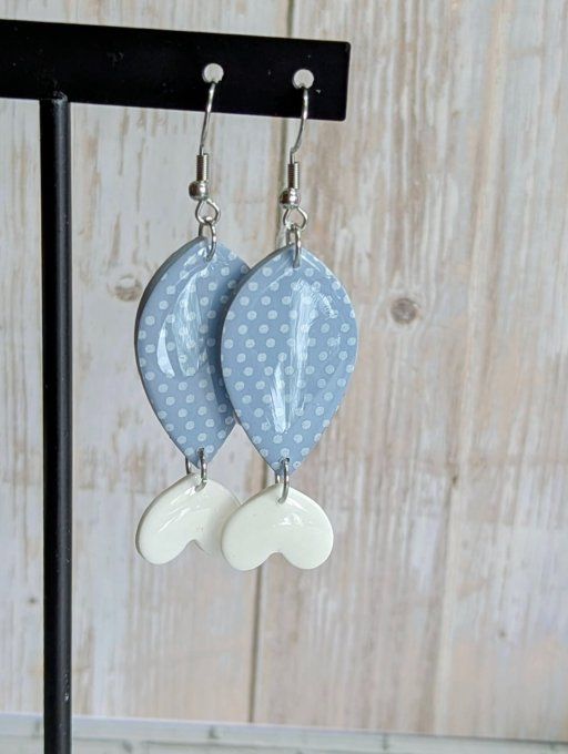 Boucles d'oreilles pendantes en forme de sardine gris à pois blancs, montées sur crochets en acier i