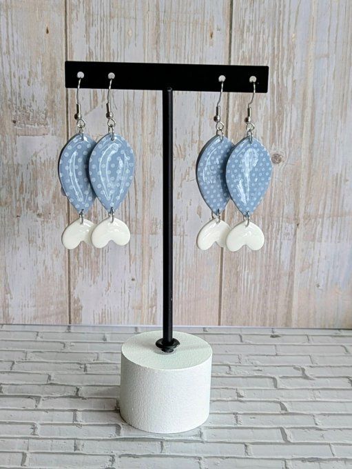 Boucles d'oreilles pendantes en forme de sardine gris à pois blancs, montées sur crochets en acier i