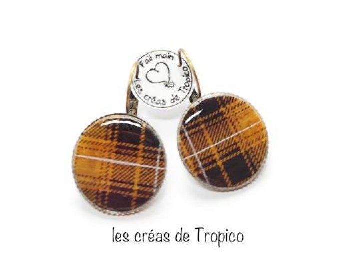 BOUCLES D'OREILLES  BOIS  CABOCHON ECOSSAIS