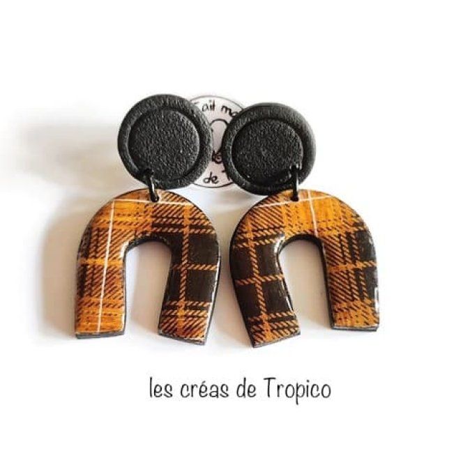 BOUCLES D'OREILLES  BOIS FER CHEVAL