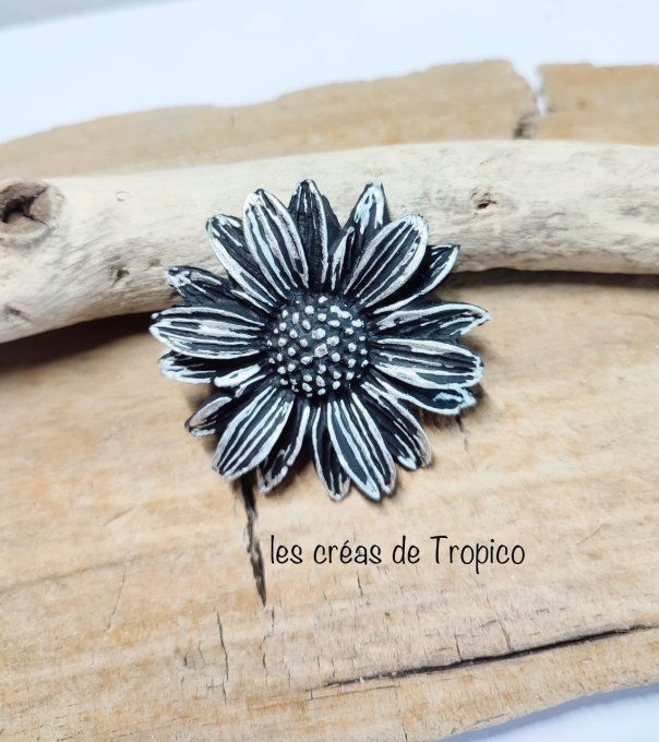 BROCHE FIMO MARGUERITE