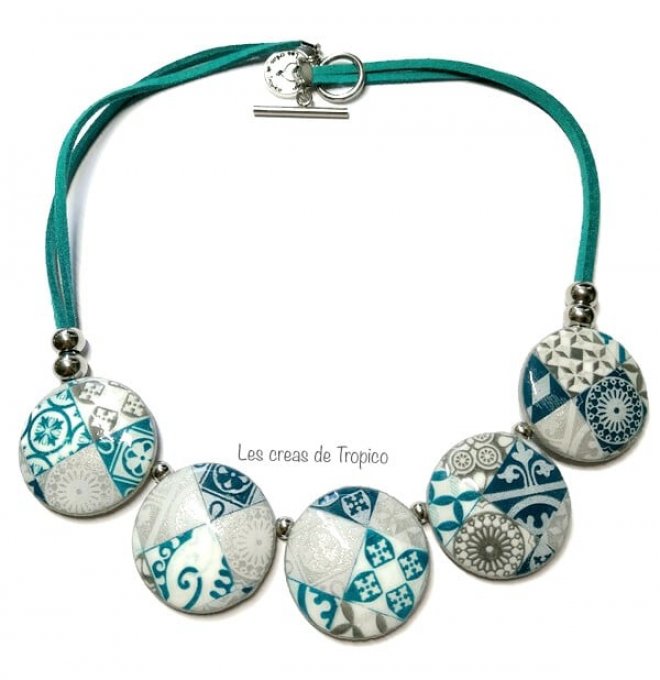 COLLIER FIMO CARREAU CARRELAGE BLEU TURQUOISE