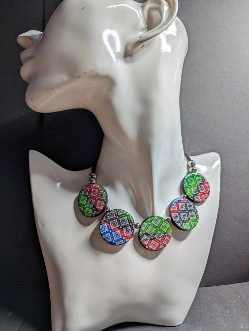 COLLIER FIMO COULEURS