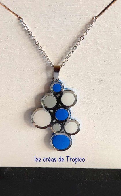 COLLIER PENDENTIF ROND GRIS BLANC BLEU