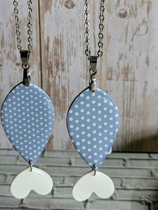 Collier sautoir avec pendentif sardine gris à pois blancs en argile polymère, chaîne fine en acier i