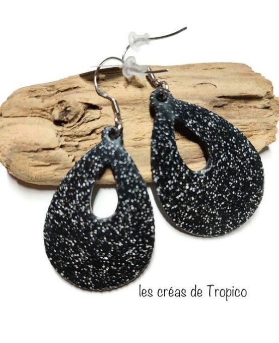 BOUCLES  D'OREILLES FIMO BAROQUE NOIRES