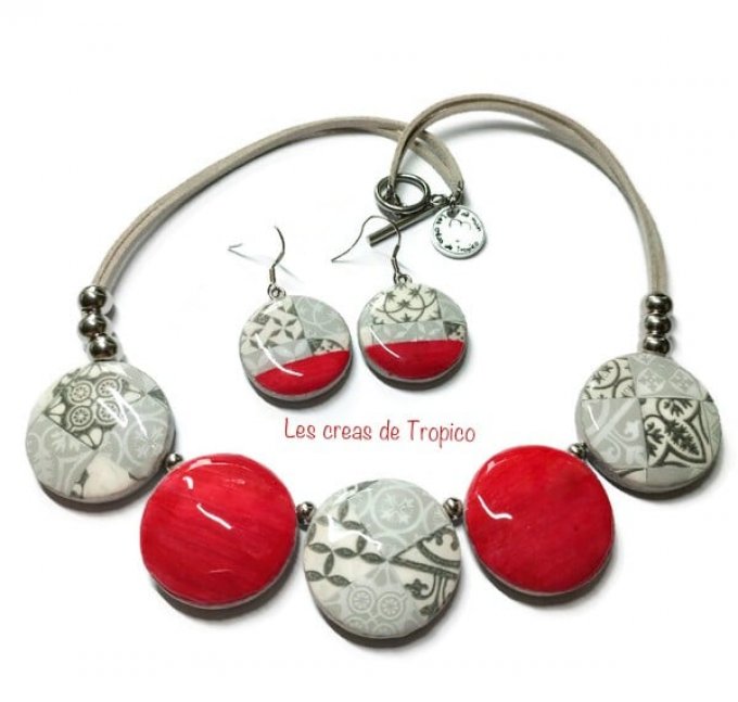 COLLIER FIMO CARREAU CARRELAGE GRIS ROUGE