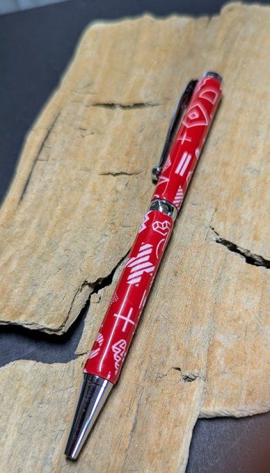Stylo Artisanal "Rouge Symbolique"